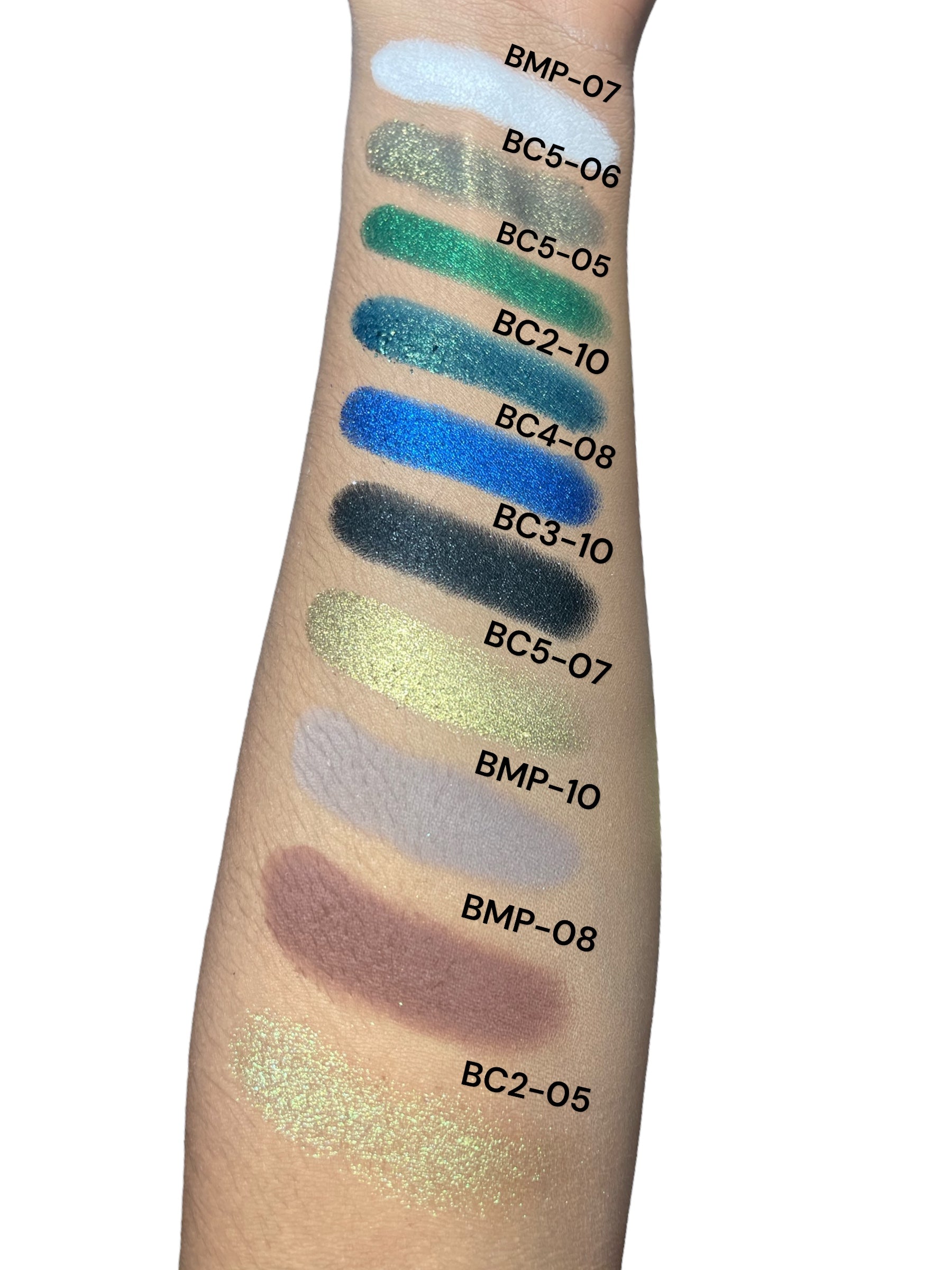 WICKED paleta de sombras en colaboración con Pamela Segura