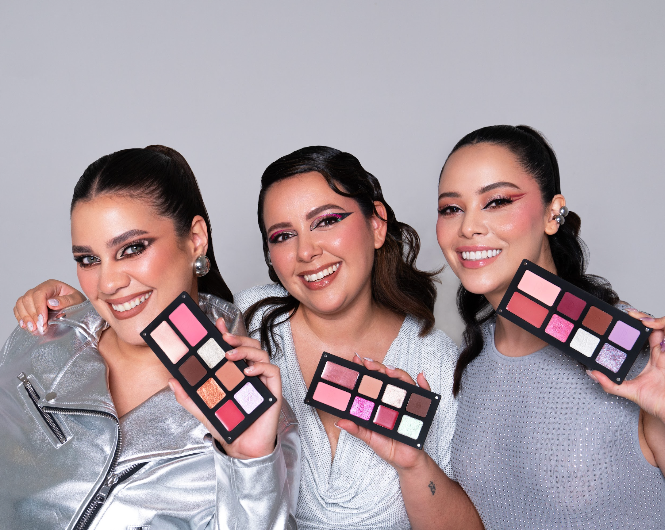 PALETA MULTI-EFECTO "ENCHANTED" EN COLABORACIÓN CON @LILIA_CORTES