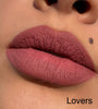INDESTRUCTIBLE LIPSTICK  Tonos nude Indelebles.