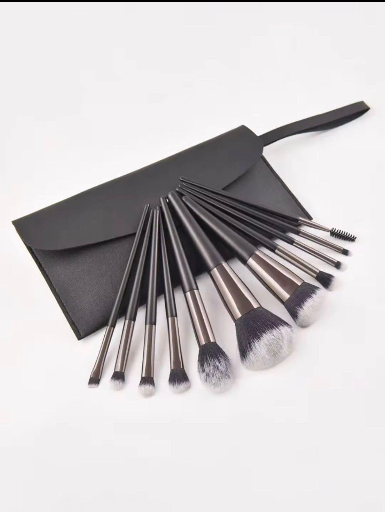 Set de 11 Brochas de Maquillaje con Estuche
